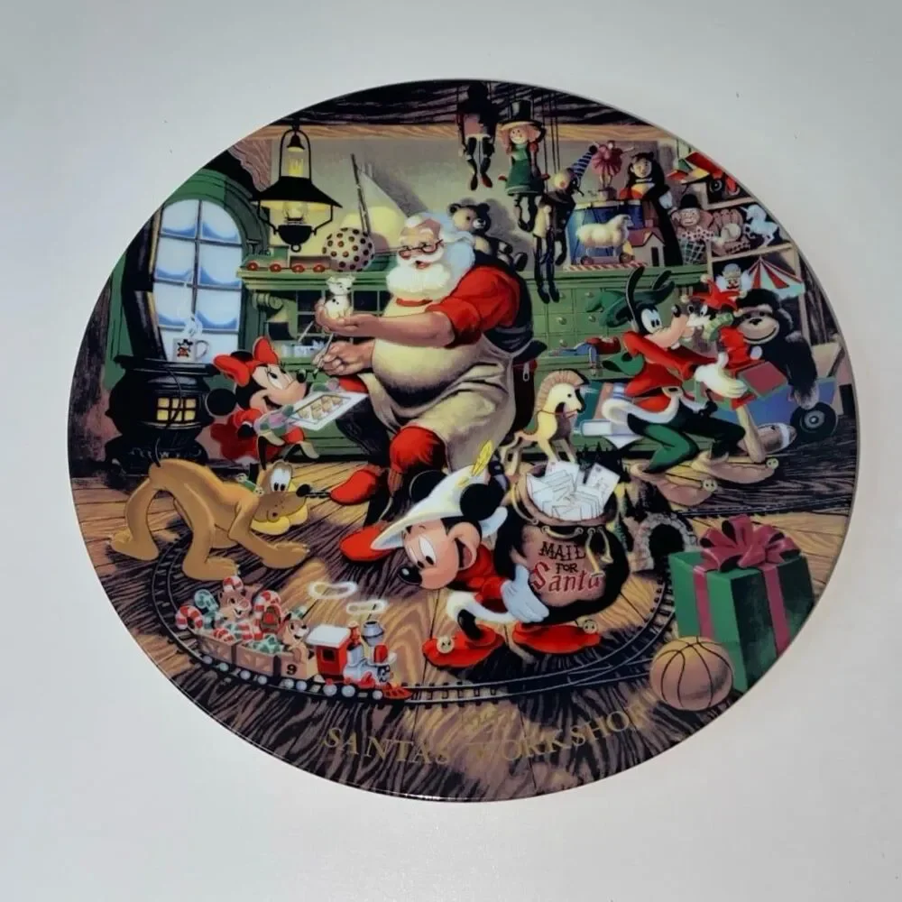 Disney Santa's Workshop Christmas Plate 1993 (Disney Christmas Collectibles)